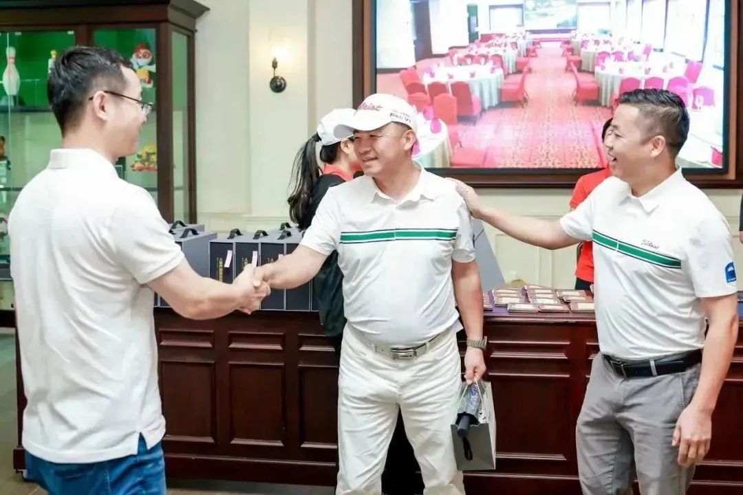 球赛|"双禹盛泰杯"电子纸高球队10月高尔夫邀请赛圆满收杆！